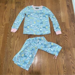eddie bauer pj set. Kids Medium aka a 10/12.